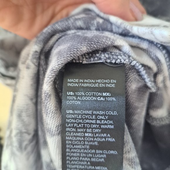 Chico"s Znergy womens gray absracr tie dye print stretchy shift dress.  Sz 00 - Picture 7 of 7